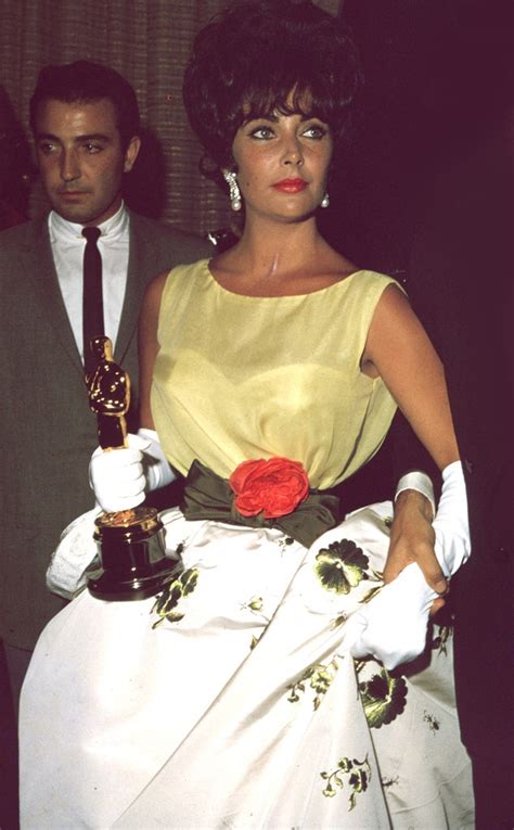 elizabeth taylor oscar dress